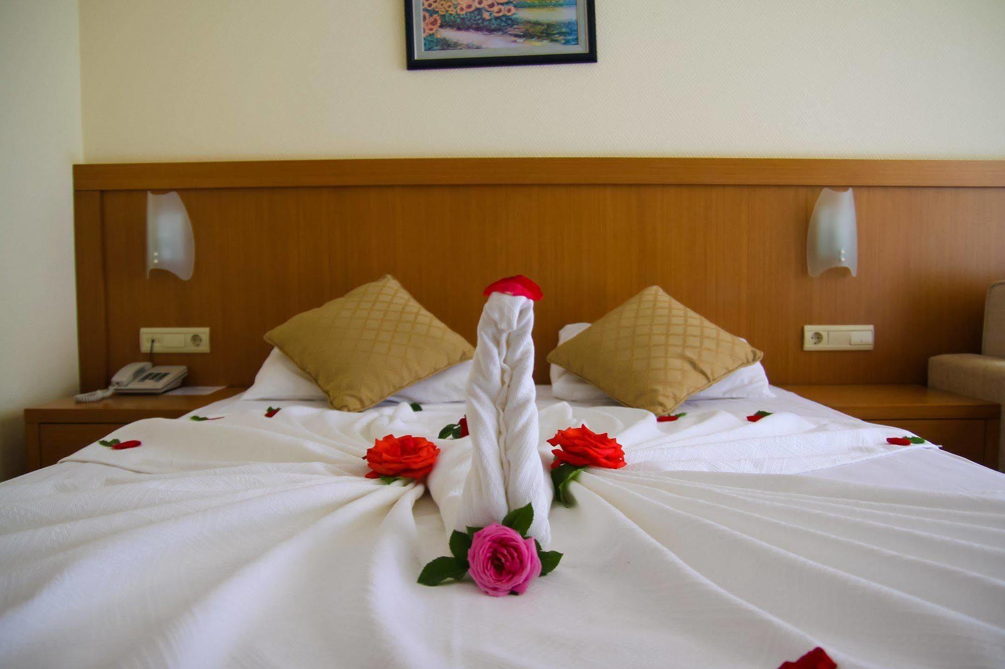 The Holiday Resort 迪迪姆 外观 照片