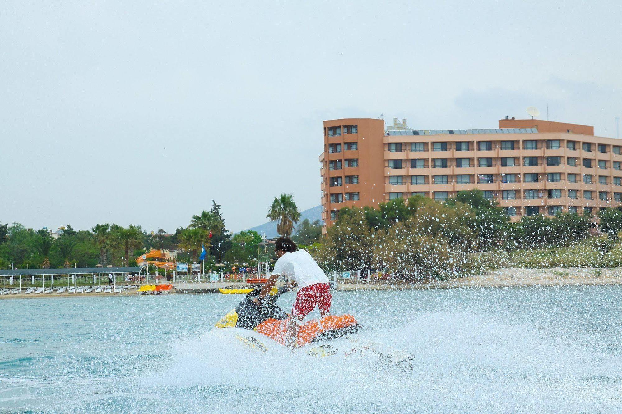 The Holiday Resort 迪迪姆 外观 照片