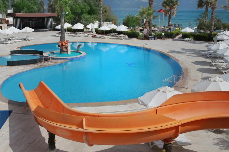 The Holiday Resort 迪迪姆 外观 照片